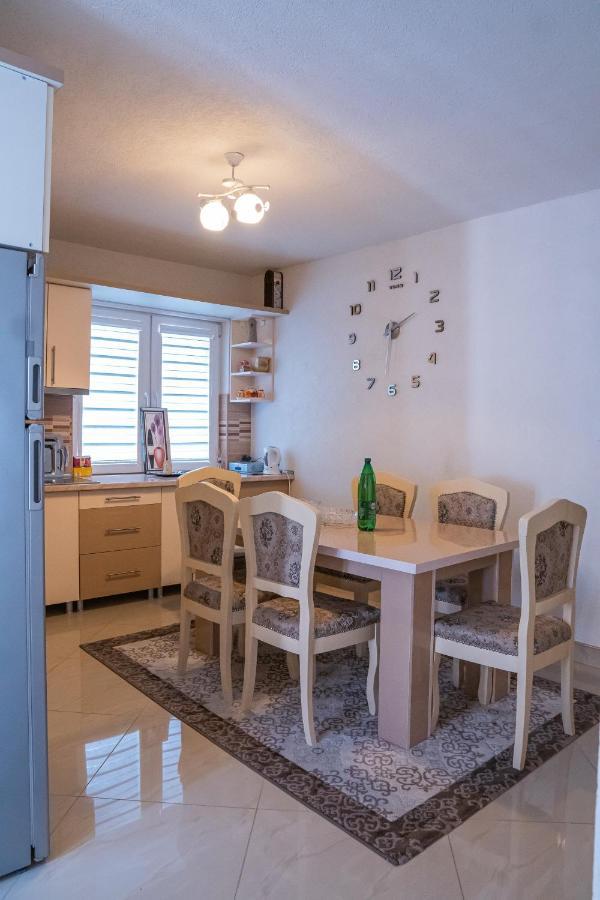 Apartmani Hadzic Zivinice Kültér fotó