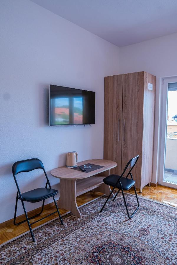 Apartmani Hadzic Zivinice Kültér fotó
