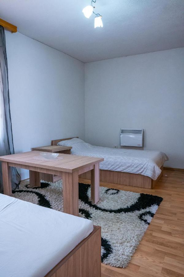 Apartmani Hadzic Zivinice Kültér fotó