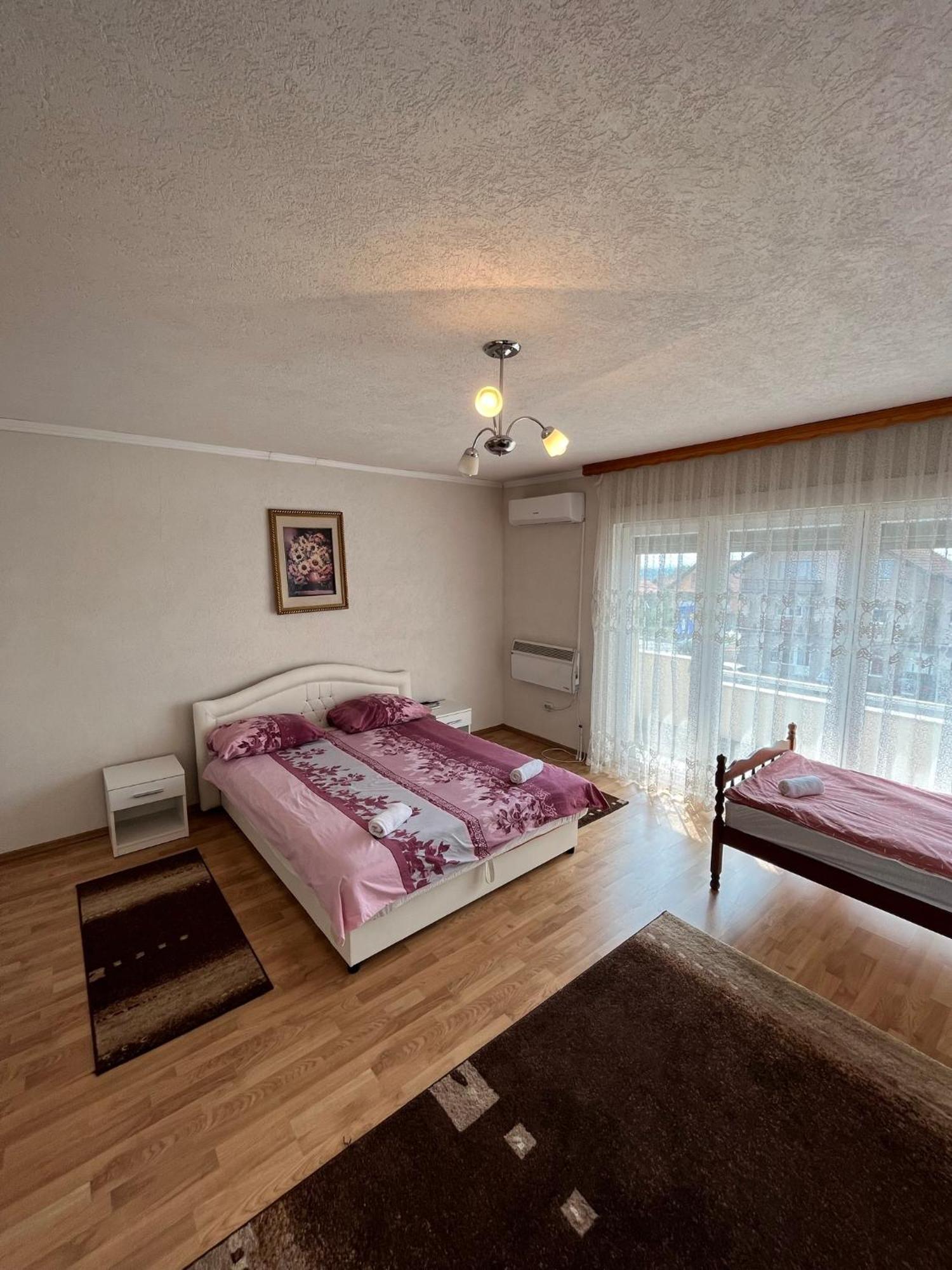 Apartmani Hadzic Zivinice Kültér fotó
